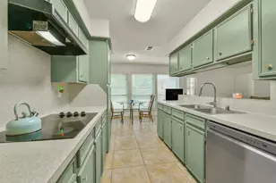 5705 Woodville Ln, Pearland, TX 77584 - Photo 11