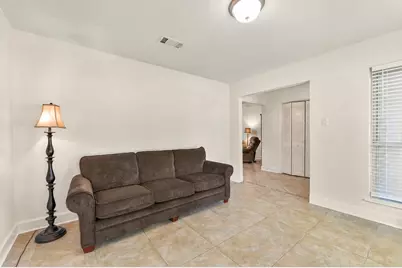 5705 Woodville Lane, Pearland, TX 77584 - Photo 5