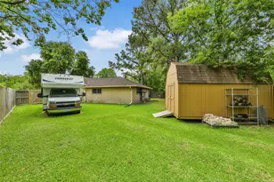 5705 Woodville Ln, Pearland, TX 77584 - Photo 25