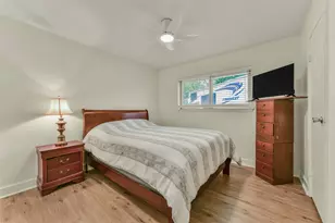 5705 Woodville Ln, Pearland, TX 77584 - Photo 17