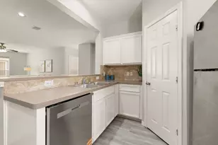1818 Wheeler St, Houston, TX 77004 - Photo 11