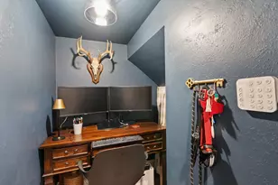 1126 Fountain View Dr, Houston, TX 77057 - Photo 13