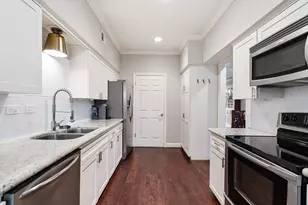 1126 Fountain View Dr, Houston, TX 77057 - Photo 5