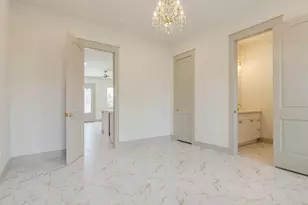 721 Doverside St, Houston, TX 77022 - Photo 9