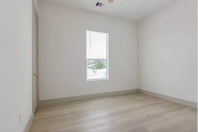 721 Doverside Street, Houston, TX 77022 - Photo 15