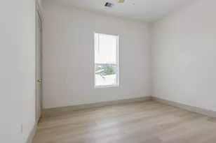 721 Doverside St, Houston, TX 77022 - Photo 15