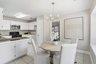 2511 Pecan Grove Ct, Pearland, TX 77584 - Photo 9