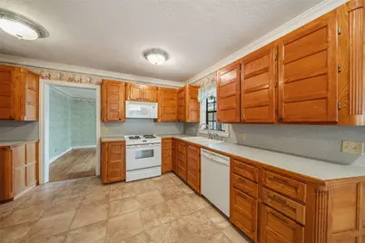 14495 Calvary Road, Willis, TX 77318 - Photo 13