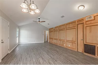 610 Normal Park Drive #A, Huntsville, TX 77320 - Photo 7
