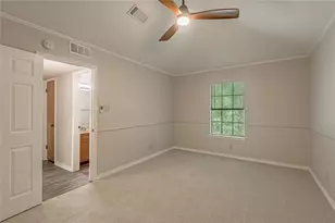 610 Normal Park Dr, Huntsville, TX 77320 - Photo 11