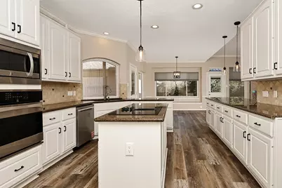 6 Thornbush Place, The Woodlands, TX 77381 - Photo 7