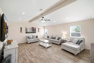 12211 Seacrest Ln, Texas City, TX 77568 - Photo 7