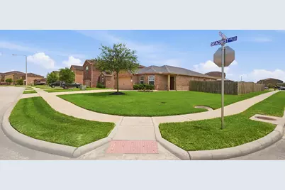 12211 Seacrest Lane, Texas City, TX 77568 - Photo 3