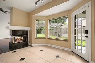 14218 Scarborough Fair St, Houston, TX 77077 - Photo 11
