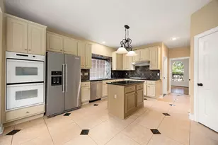 14218 Scarborough Fair St, Houston, TX 77077 - Photo 9