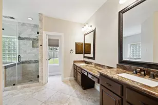 14218 Scarborough Fair St, Houston, TX 77077 - Photo 15