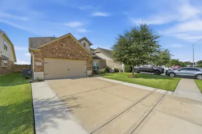 3547 Sunlight Springs Street, Richmond, TX 77406 - Photo 5