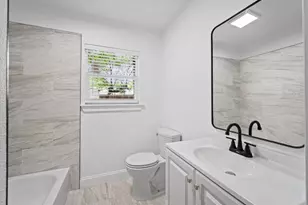 6134 Belmark St, Houston, TX 77033 - Photo 9