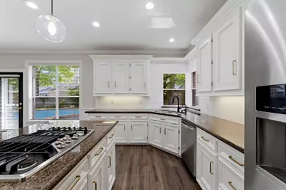 23 Shearwater Place, The Woodlands, TX 77381 - Photo 15