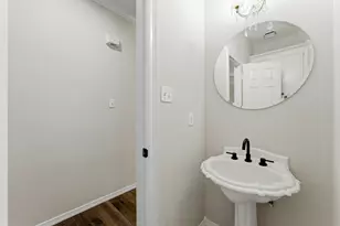 23 Shearwater Pl, The Woodlands, TX 77381 - Photo 19