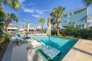 241 Tamana Dr, Galveston, TX 77554 - Photo 31