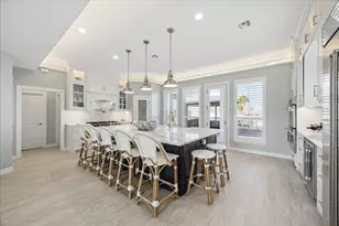 241 Tamana Dr, Tiki Island, TX 77554 - Photo 9