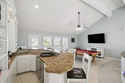 241 Tamana Drive, Tiki Island, TX 77554 - Photo 19