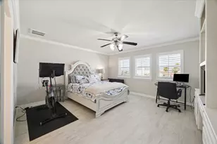 241 Tamana Dr, Tiki Island, TX 77554 - Photo 23
