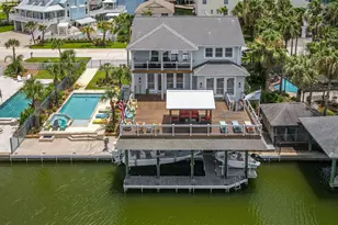 241 Tamana Dr, Tiki Island, TX 77554 - Photo 45