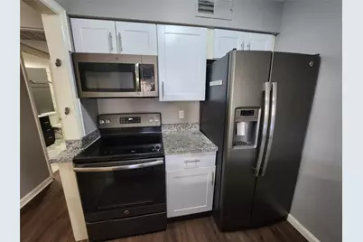 4500 Sherwood Lane #10, Houston, TX 77092 - Photo 7