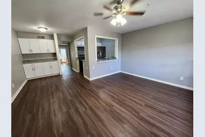 4500 Sherwood Lane #10, Houston, TX 77092 - Photo 9