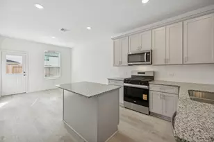 30511 Wolfburn St, Waller, TX 77484 - Photo 11
