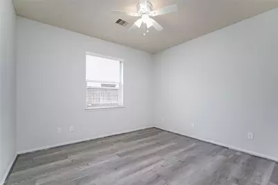 3931 Medici Court, Missouri City, TX 77459 - Photo 9