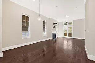 1750 W 23rd St, Houston, TX 77008 - Photo 9