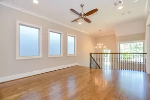 10207 Preston Crest Dr, Houston, TX 77042 - Photo 3