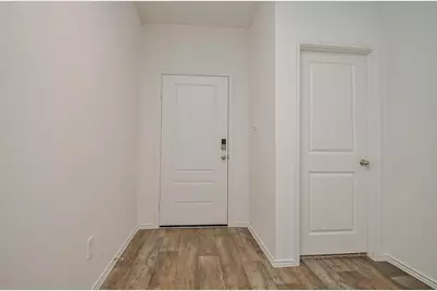 31310 Yatesbury Dr, Fulshear, TX 77441 - Photo 3