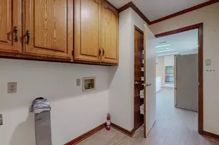 1700 N 30th St, Nederland, TX 77627 - Photo 13