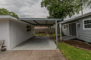 1700 N 30th St, Nederland, TX 77627 - Photo 33