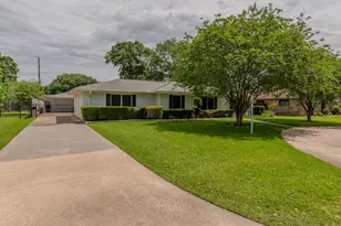 1700 N 30th St, Nederland, TX 77627 - Photo 3