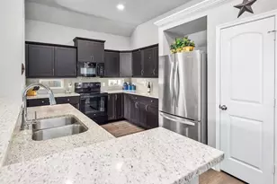 2025 Jester Trl, Bryan, TX 77807 - Photo 7