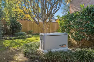 13 Stonegate Park Ct, Spring, TX 77379 - Photo 37