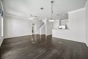 1624 W 25th St, Houston, TX 77008 - Photo 9