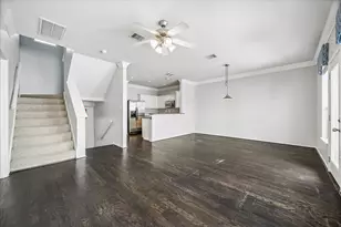 1624 W 25th St, Houston, TX 77008 - Photo 9