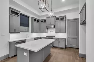 1906 W 25th St, Houston, TX 77008 - Photo 7