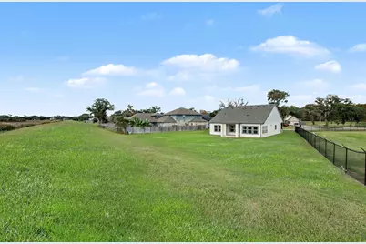 2000 Twin Lakes Boulevard, West Columbia, TX 77486 - Photo 29