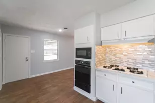8503 Braes River Dr, Houston, TX 77074 - Photo 7