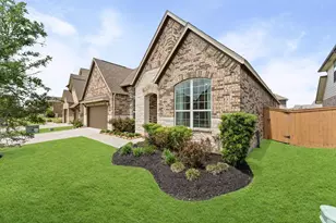 12616 Playa Cove Ln, Texas City, TX 77568 - Photo 3