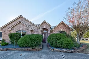 2742 Westchester Cir, Pearland, TX 77584 - Photo 3