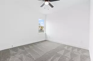 8403 Sunnyhill St, Houston, TX 77088 - Photo 21