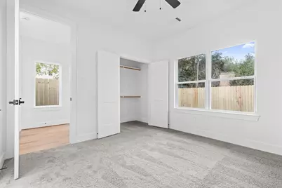 8403 Sunnyhill Street, Houston, TX 77088 - Photo 27